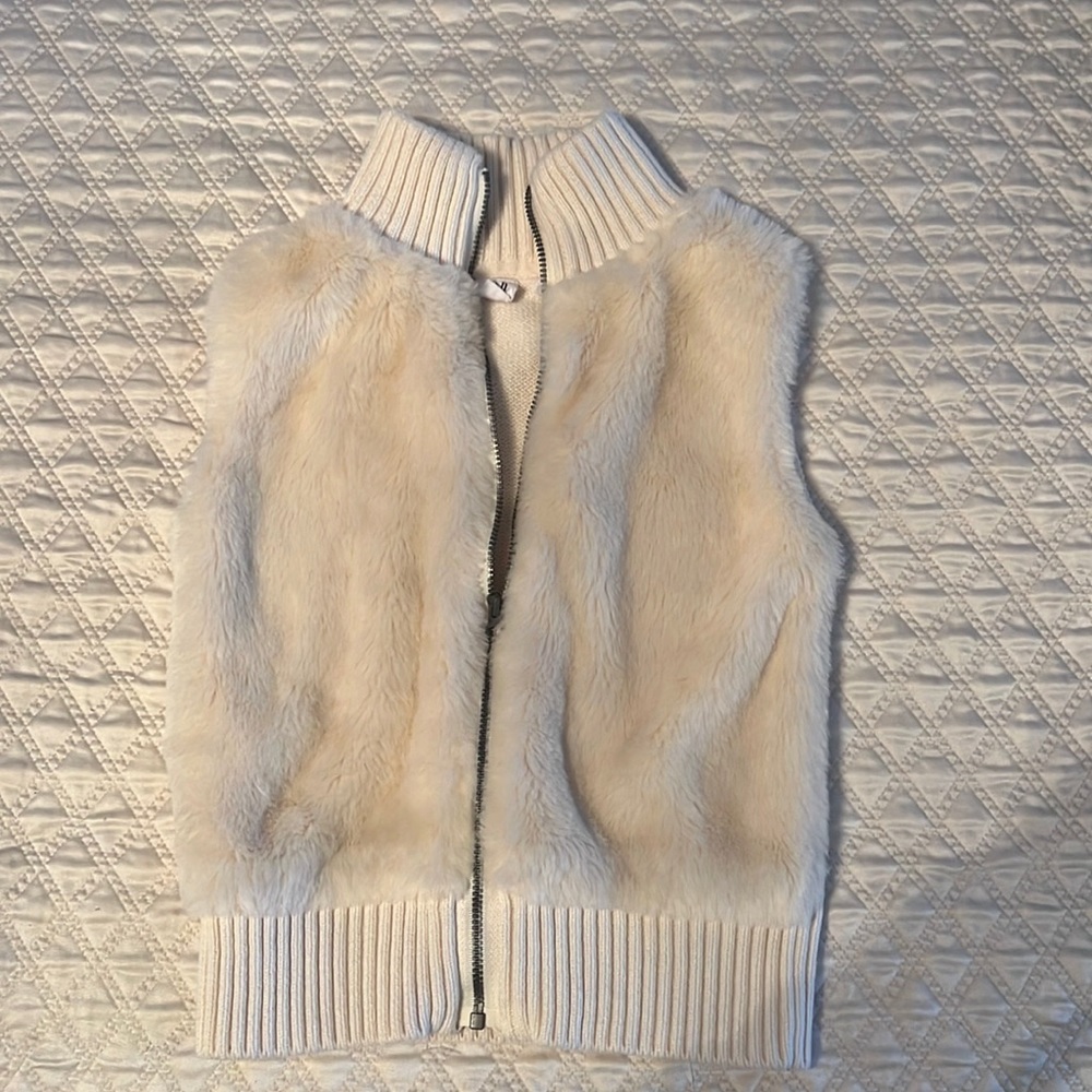 GAP kids cream vest